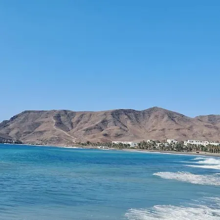 Playitas Salema شقة