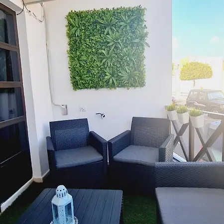 Playitas Salema شقة